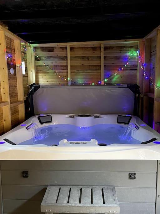 Central Area Terraced House With Private Hot Tub Lincoln Kültér fotó